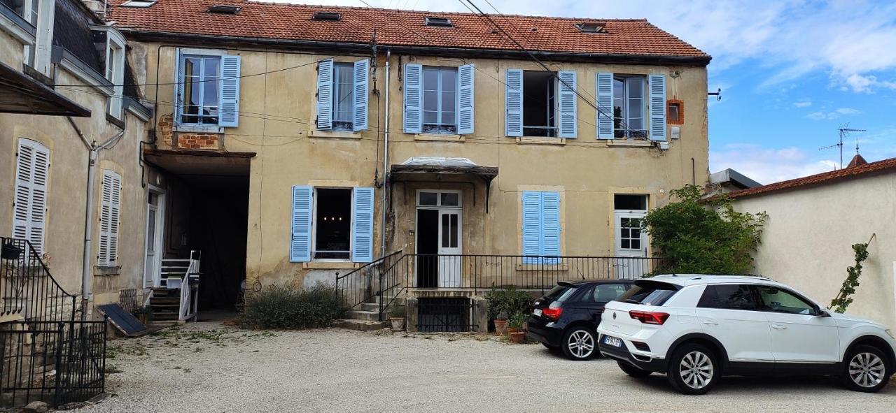 La Petite Cour Apartment Beaune  Bagian luar foto
